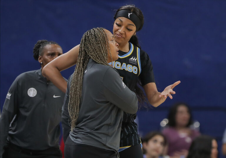 wnba-jun-04-new-york-liberty-at-chicago-sky